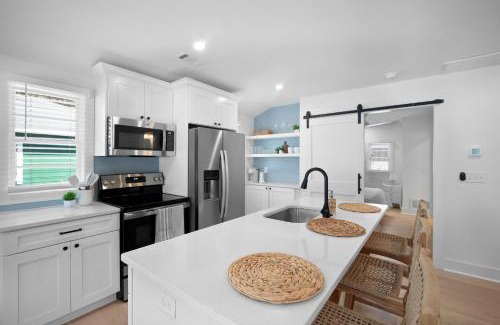 Northwest Quadrant Casa | Newly Renovated Coastal Cottage - Downtown Beaufort