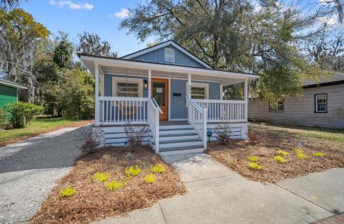 Northwest Quadrant Casa | Newly Renovated Coastal Cottage - Downtown Beaufort