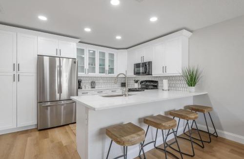 Apollo Beach Casa | Newly Renovated Condo in Apollo Beach