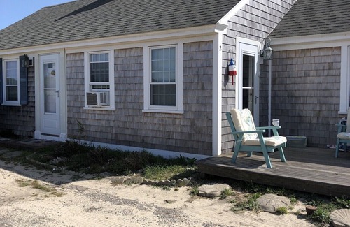 Centerville Cabaña | Newly renovated Cottage Across the street from Craigville Beach.