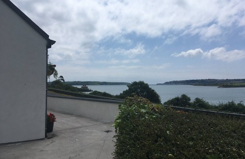 County Waterford Cabaña | Cottage recientemente renovado en el puente de Youghal