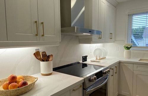 Owen Sound Casa | Newly Renovated Cozy Vacation Home in Owen Sound