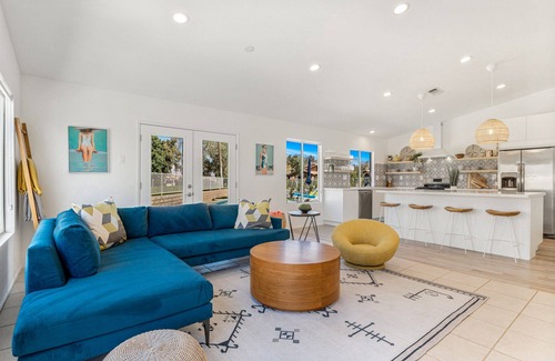 Indio Casa | Newly renovated DESERT RETREAT *Private oversized Pool* Walk to Stagecoach