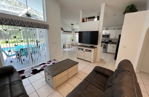 Seasons Casa | Newly Renovated Disney Themed Home close to the Magic
