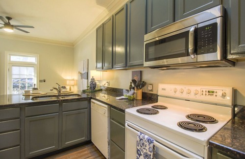 Eastside Condominio | Newly Renovated Downtown Condo with Private Patio