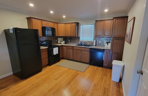 Nauvoo Apartamento | Newly Renovated Full Family Apt. - Centrally Located in Nauvoo - some stairs
