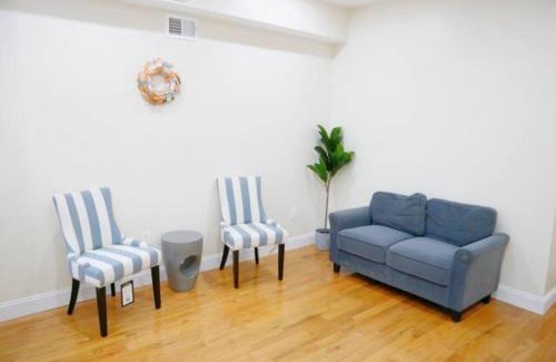 West Philadelphia Casa | Newly Renovated Guest Rooms near Transportation