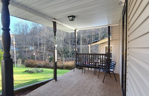 Hiawatha Casa | Newly Renovated home near the Hatfield-McCoy and Outlaw Trails in Southern WV