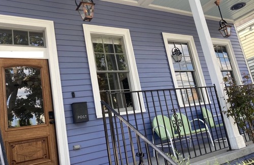Lower Garden District Casa | Newly Renovated Irish Channel Shotgun with Pool, Walk to Magazine St.