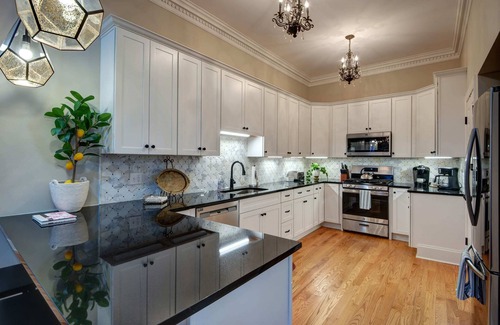Skaneateles Casa | Newly renovated pet friendly 5-bedroom property! Walk to village!