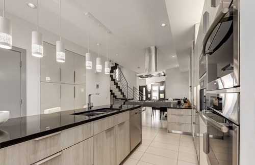 Hillhurst Casa | Newly Renovated Single Family Home w/ Hot Tub, Garage & King Bed