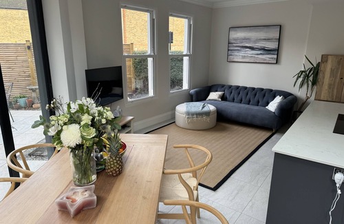 Streatham Hill Apartamento | Newly renovated spacious maisonette with landscaped garden