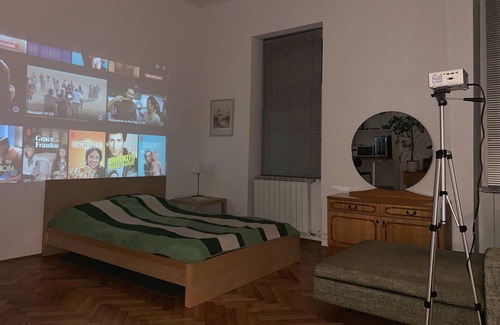 Siska District Casa | Newly renovated studio near the park and city