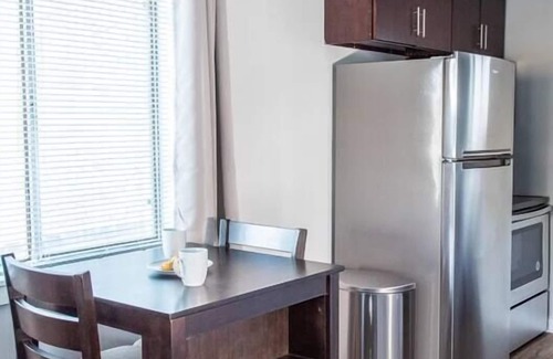 Melrose Apartamento | Newly renovated studio! Our 'bnb used to be a 50's motel that was converted to condos
