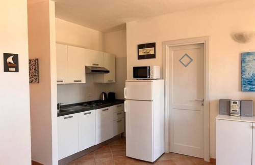 Porto Pollo Apartamento | APARTAMENTO EXTRA FINO DE TRES HABITACIONES BORGO PORTO POLLO! TOP!