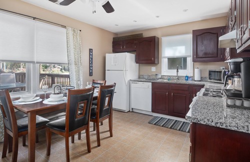 Lower Township Casa | Newly Renovated home in North CM-Pets OK-Beach Tags