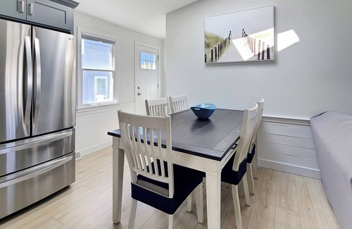 Silver Beach Casa | Newly Renovated 3BD--Central A/C, Enclosed Outdoor Shower, Bike or Walk to New Silver Beach, Only 0.5 Mi