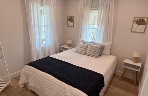 Wildwood Crest Cabaña | Newly Renovated Cottage, 2.5 blocks from beach!