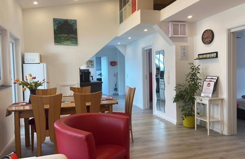 Diez Apartamento | Newly renovated vacation apartment with three bedrooms