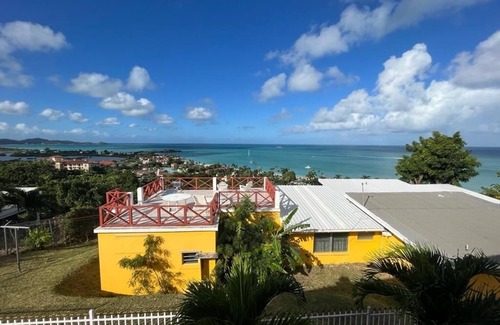 Dickenson Bay Villa | Minutos recientemente renovados de Villa a pie de la famosa playa de Dickenson Bay