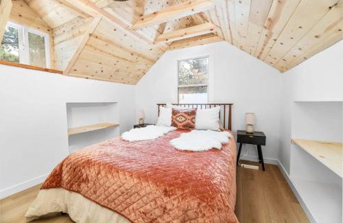 Big Bear Lake Casa | Newly Renovated Villa 6 Beds Fenced-in Backyard