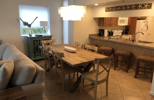 Rosemary Beach Complejo | Recientemente renovado con excelente ubicación en el lado del golfo. ¡¡Sin cuotas escondidas!!