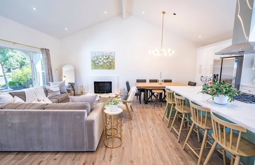 Napa Casa | Newly Renovated Wine Country Home w/ Guest House