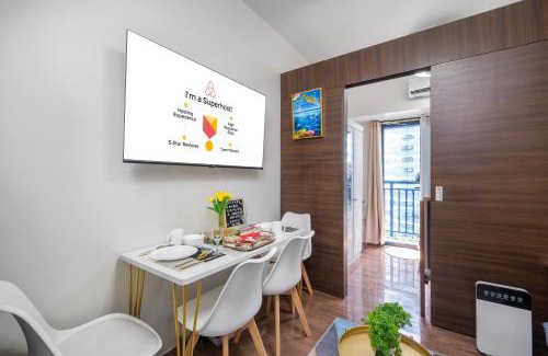 San Antonio Apartamento | Newly Turned 0ver Cond0- Air Makati 1BR with Balcony