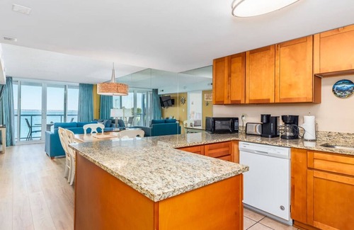 Midtown Ocean City Condominio | NEWLY UPDATED!! 2BR Condo Blocks to the Boardwalk