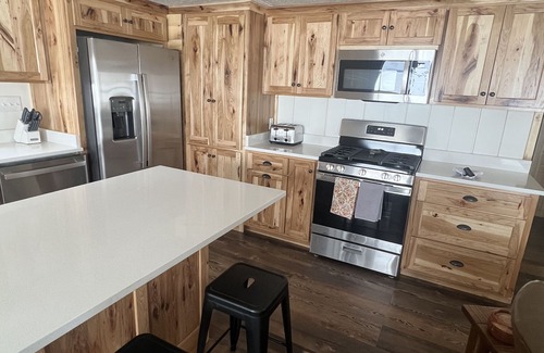 Prudenville Casa | Newly updated Lakefront Houghton Lake home - close to popular sandbar.
