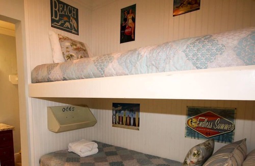Saint Helena Island Complejo | Newly Updated Poolside Studio Steps from Beach, Sandbar, & Tennis