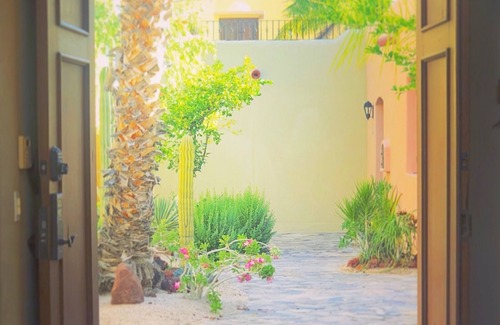 Nopolo Casa | Newly Updated Villa Oceanview in Coveted Founders pets too