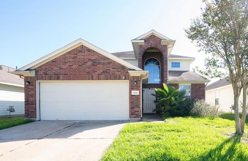 Barker Casa | Newly Upgraded w a quiet neighborhood
