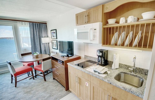 Yachting Village Complejo | El puerto de Newport, Rhode Island: 1BR w / Vistas de la ciudad, Wi-Fi, Cerca de Atracciones