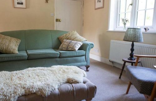 Plumpton Green Casa | Newstead Farmhouse