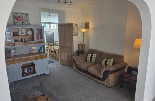 Newton Apartamento | NEWTON HEATH APARTMENT -750mtrs to beach - Spacious ground floor - Sleeps 6