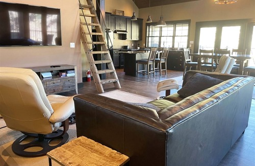 Hill City Casa | Newton Hideaway | 4 Bed, 3 Bath