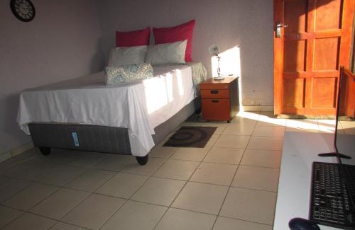 Pienaarsrivier Apartamento | Next to Dinokeng in Hammanskraal Private property