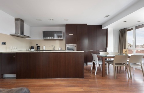 La Nova Esquerra de l'Eixample Apartamento | Junto a la estación de trenes y la feria de Barcelona