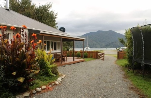 Ngakuta Bay Casa | Ngakuta Bay Waterfront-Queen Charlotte Dve, Picton