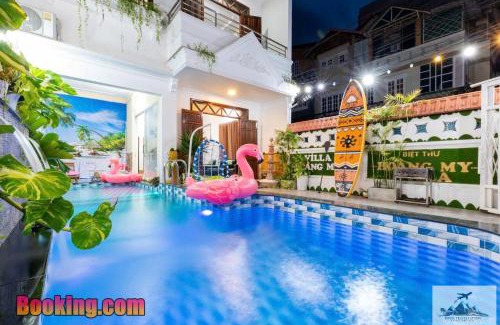 Thang Tam Casa | Nhà Nghỉ Mát Trung Tâm Bãi Sau HM XANH