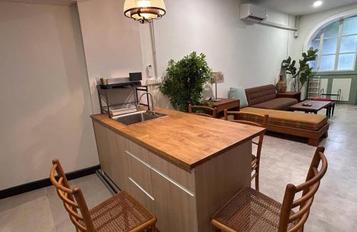 Pom Prap Sattru Phai Apartamento | Ni Haus, cozy place for 4 people