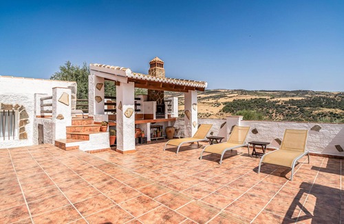 Antequera Casa | Amazing home in Villanueva de la Conce