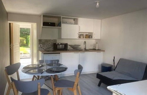 Saint-Martin-aux-Chartrains Apartamento | Nice apartment between Deauville and Pont-L'Evêque