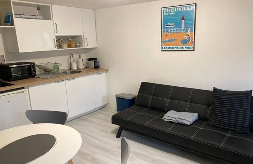 Saint-Martin-aux-Chartrains Apartamento | Nice apartment between Deauville and Pont-L'Evêque