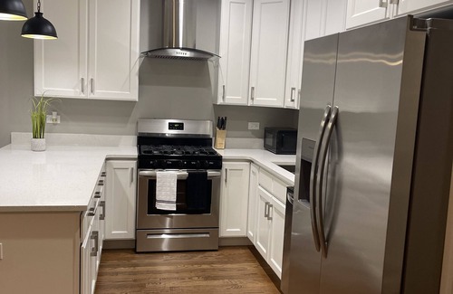 Grand Boulevard Apartamento | Nice 2 bedroom 15 minutes to downtown chicago