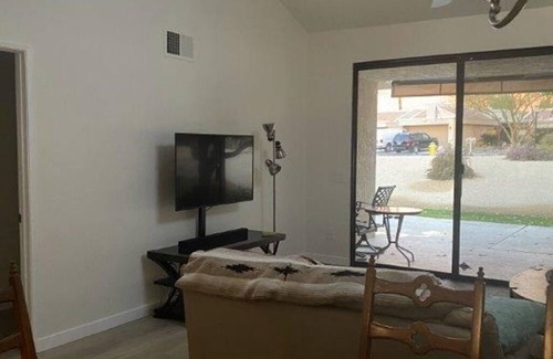Cathedral City Condominio | Nice 2-bedroom condo with AC in Cathedral Canyon Country Club