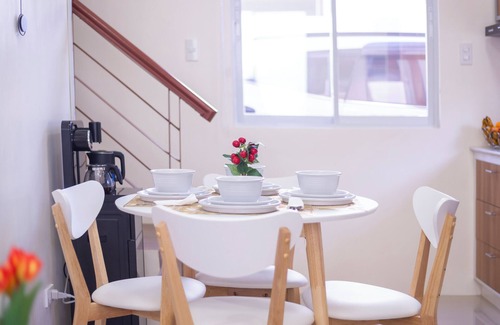 Dauis Casa | Nice 2-bedroom house with AC and fastest WiFi in charming Dauis