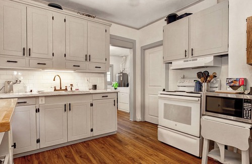 Central Colorado Springs Casa | Nice 2-bedroom house in Colorado Springs