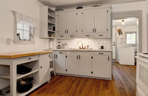 Central Colorado Springs Casa | Nice 2-bedroom house in Colorado Springs